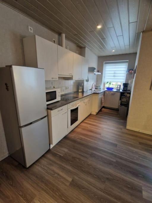 Gemuetliche 3-Zimmer-Wohnung, Zentral Gelegen Apensen Exterior foto